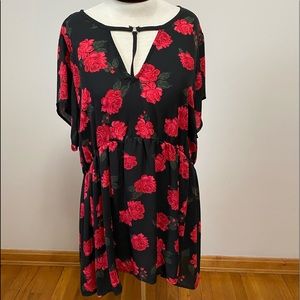 Torrid size 3 floral tunic